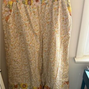 American Eagle Women’s Boho flower pants-Yellow and Orange Accents
